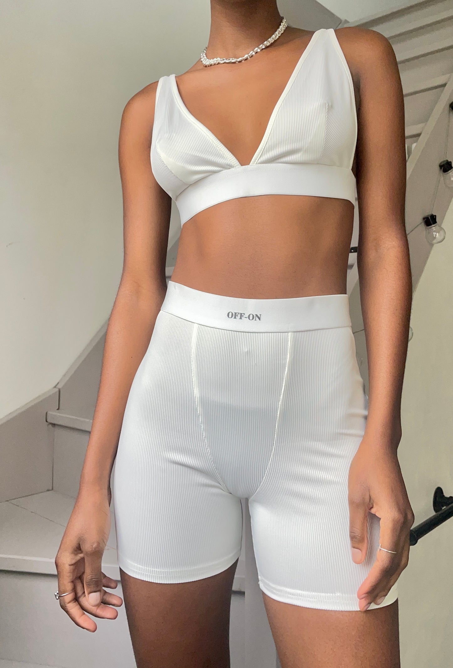 Short Naditiiin