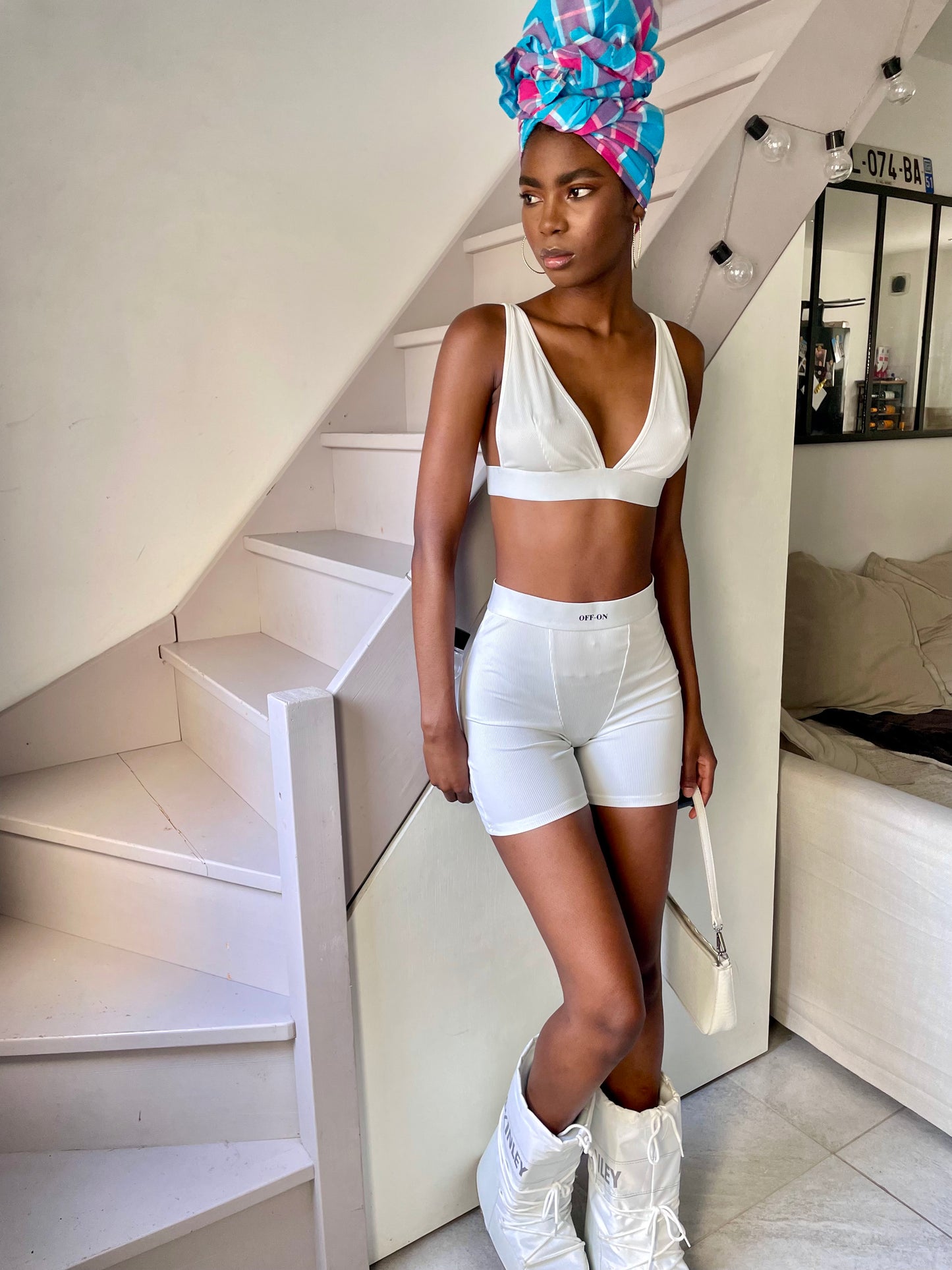 Short Naditiiin