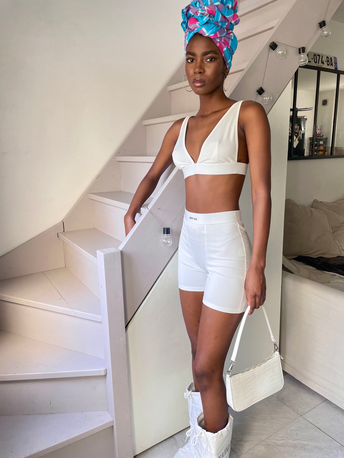 Short Naditiiin